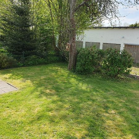 Charmante Haushaelfte Mit Garten Und Terrasse 플렌스부르크 외부 사진