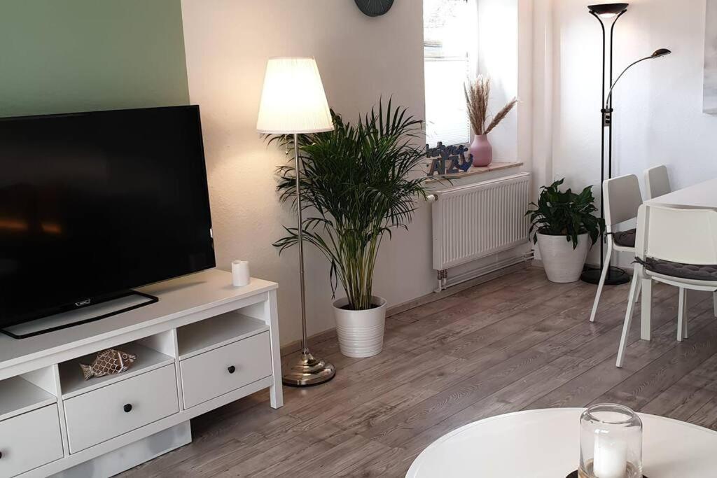 Charmante Haushaelfte Mit Garten Und Terrasse 플렌스부르크 외부 사진
